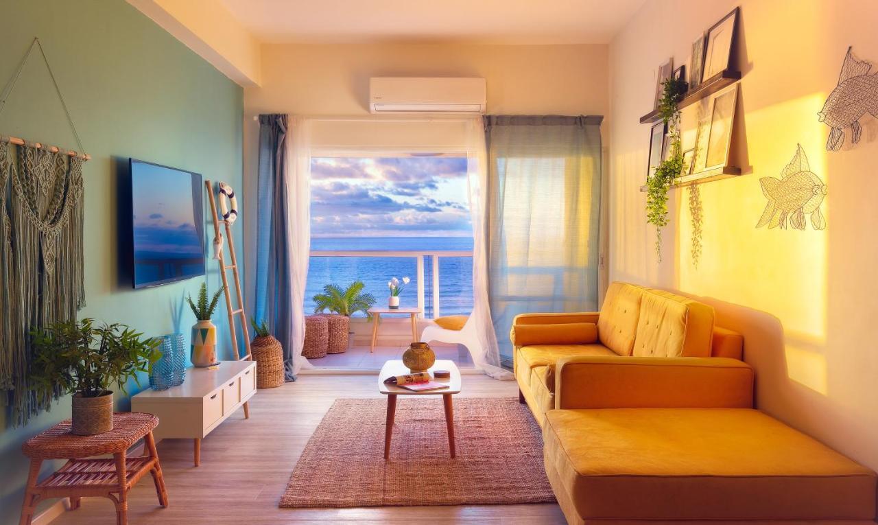 4 Bedroom Apartment On The Beach 特拉维夫 外观 照片