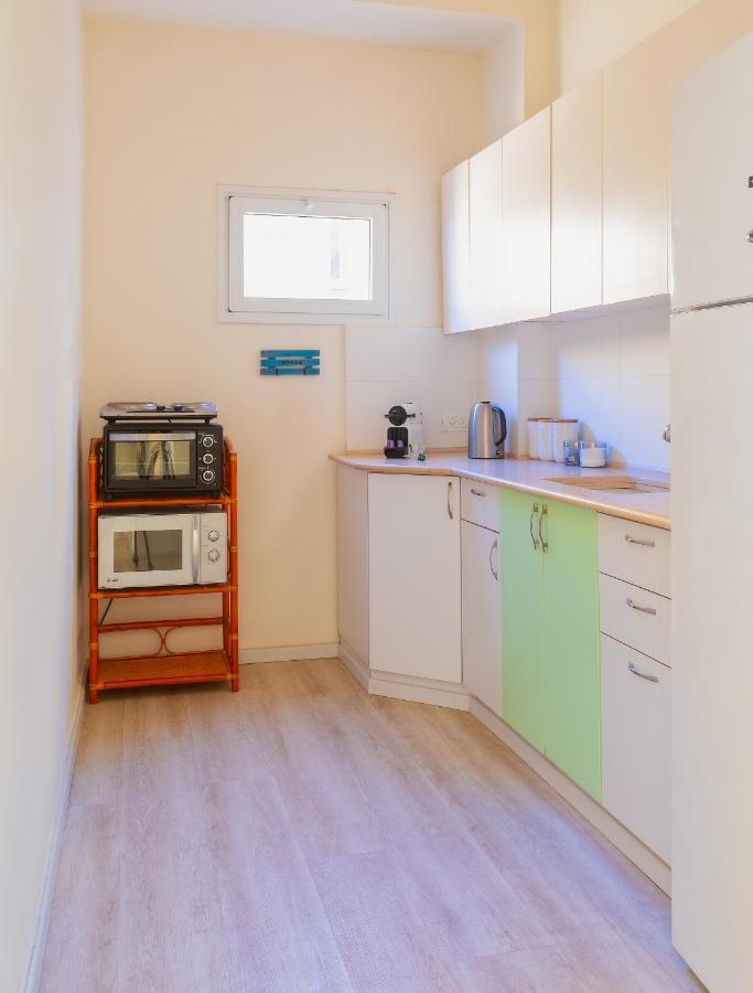 4 Bedroom Apartment On The Beach 特拉维夫 外观 照片