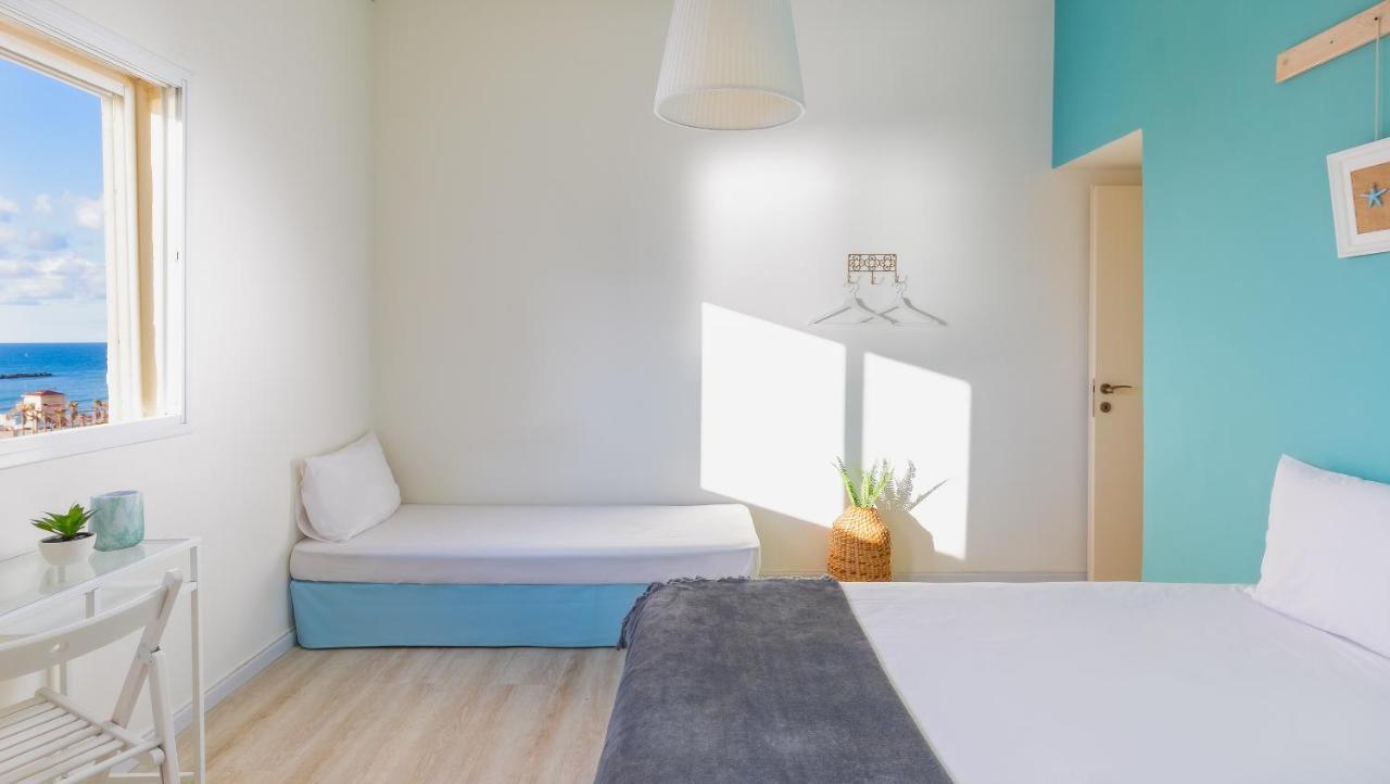 4 Bedroom Apartment On The Beach 特拉维夫 外观 照片